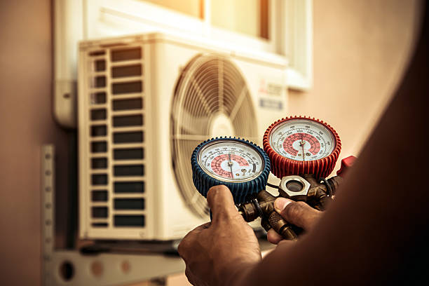 Professional Heat Pump Repair technician working in Cosby, MO
